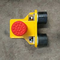 實(shí)拍！通用型200輪矩形方管梁頭防脫軌產(chǎn)品實(shí)物圖