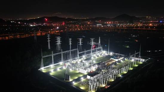 6月30日，我省第52座超高壓變電站500千伏甬港變在寧波投產(chǎn)。 (2)