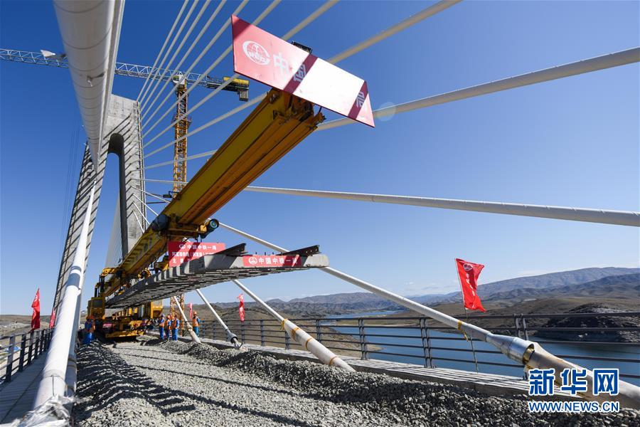 （經濟）（5）阿富準鐵路鋪軌全線貫通 北疆鐵路環線正式形成