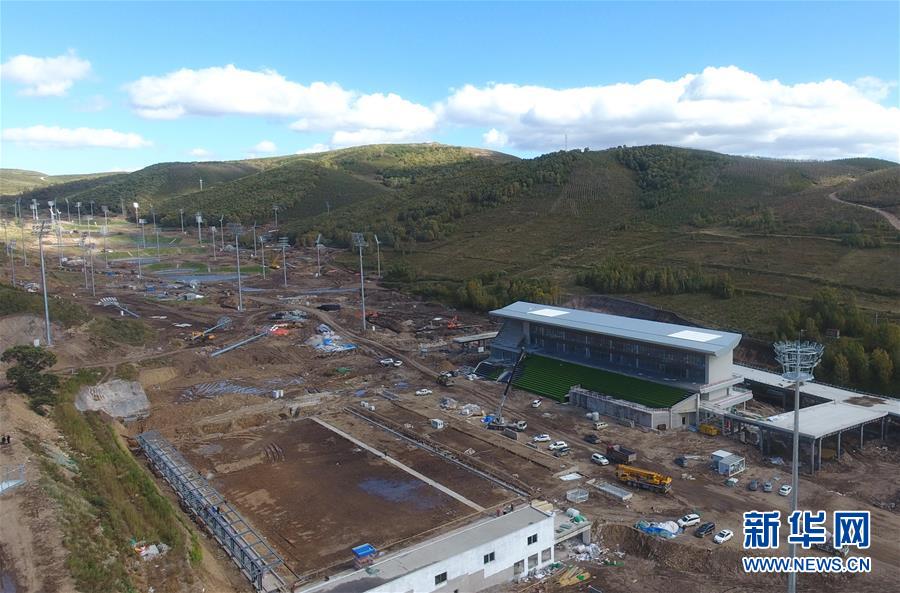 （體育&middot;圖文互動）（3）冬奧會張家口賽區：國家冬季兩項中心和國家越野滑雪中心完工