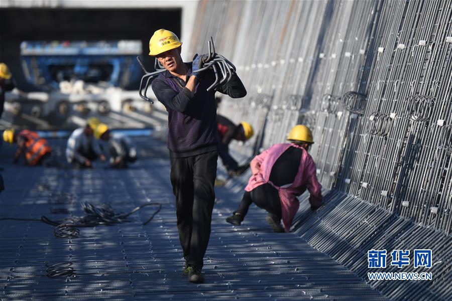 （經濟）（5）新建福廈鐵路制梁忙