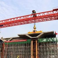 牡丹江提梁機(jī)安裝現(xiàn)場(chǎng)